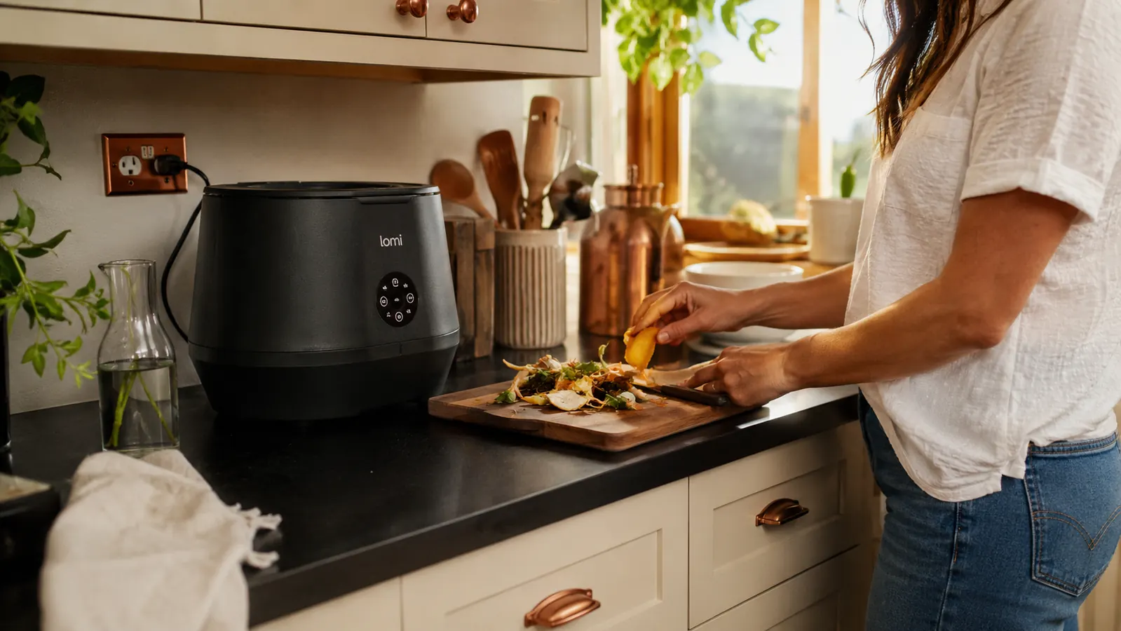 Ouaken Electric Composter Review: 6 Months of Daily Food Scraps